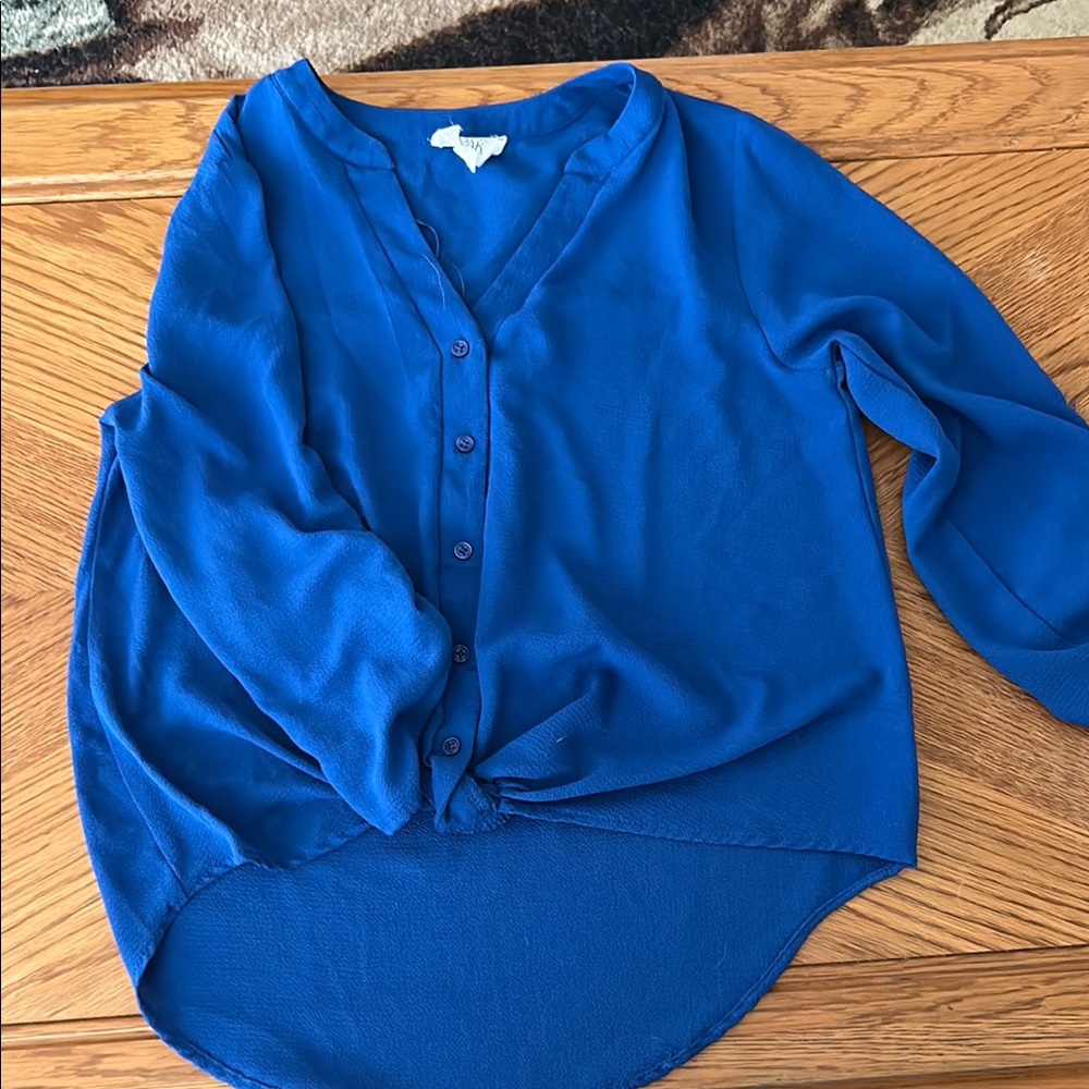 Olive & Oak Blue 3/4 Sleeve High Low Blouse